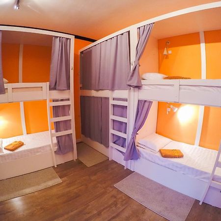 Hostel Nochleg Астана Екстериор снимка