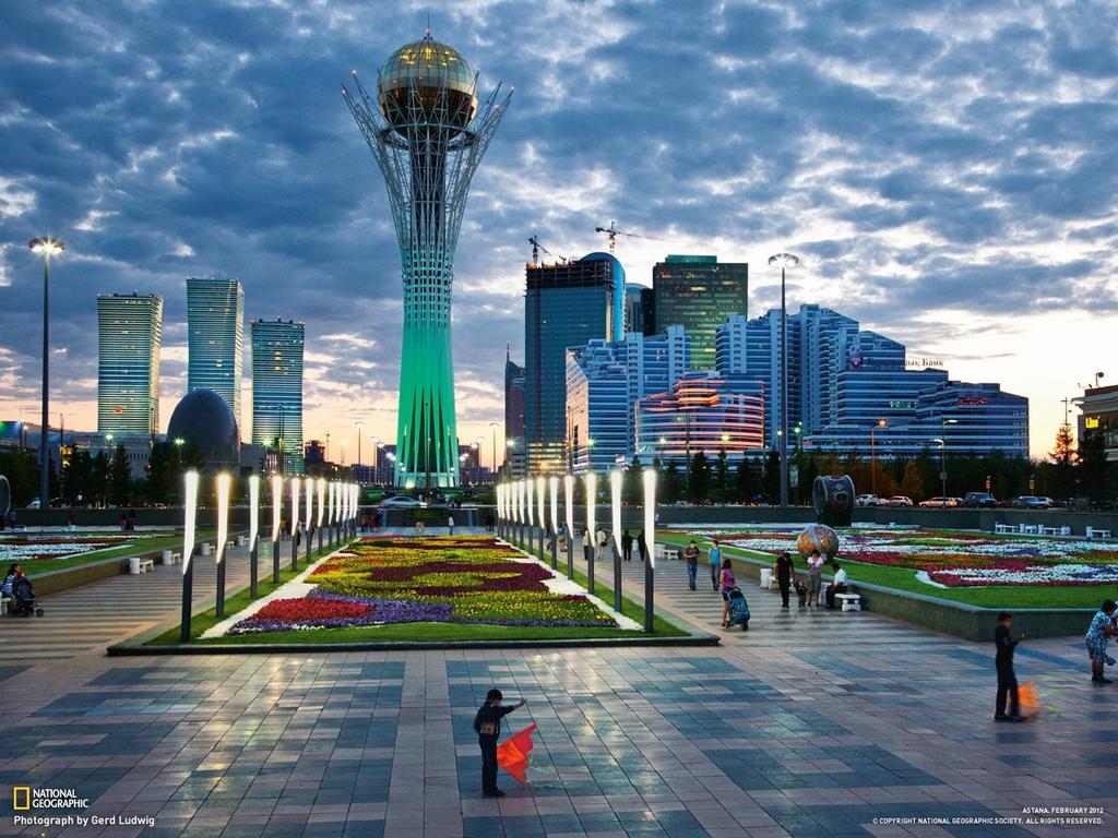 Hostel Nochleg Астана Екстериор снимка