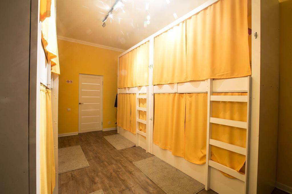 Hostel Nochleg Астана Стая снимка