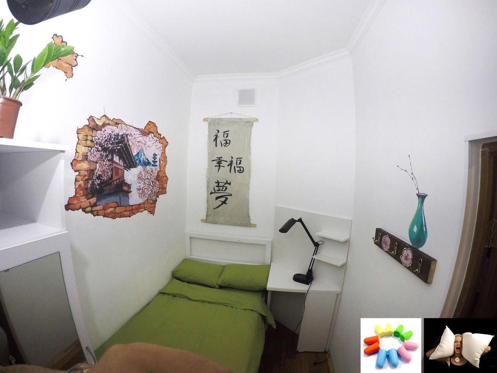 Hostel Nochleg Астана Екстериор снимка